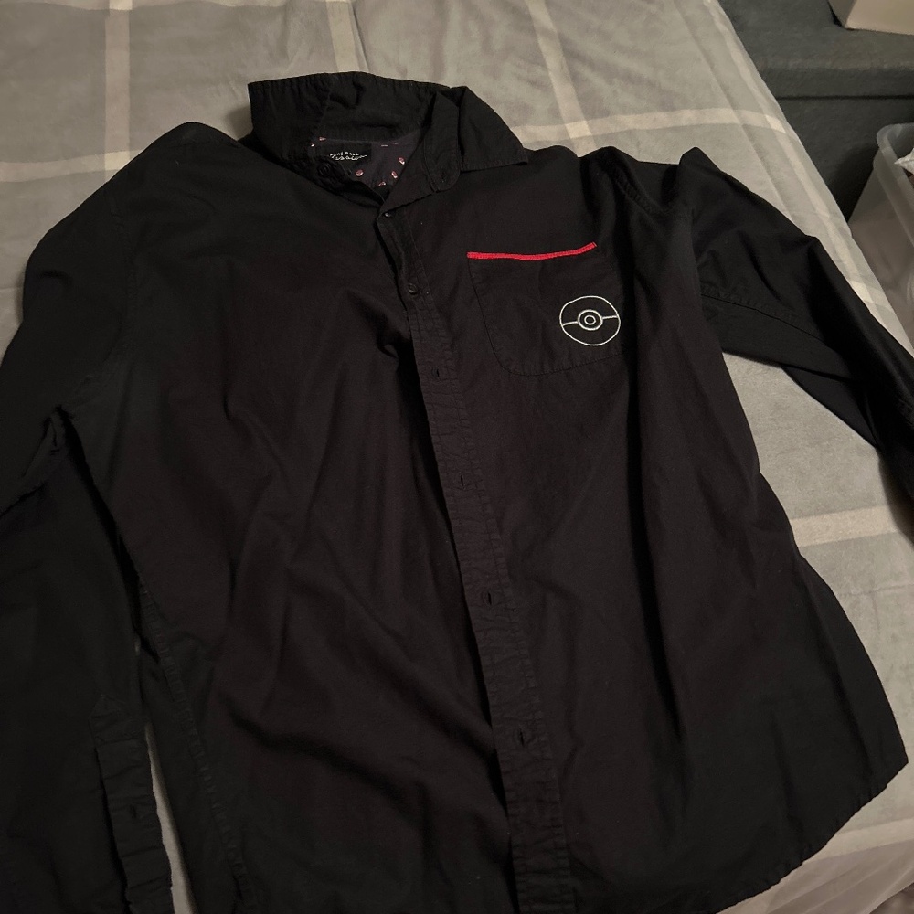 Pokémon Classics Collection - Large Pokéball Dress Shirt